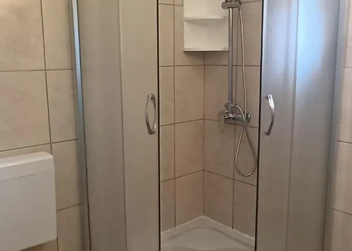 Aparmani Dani 2 아파트